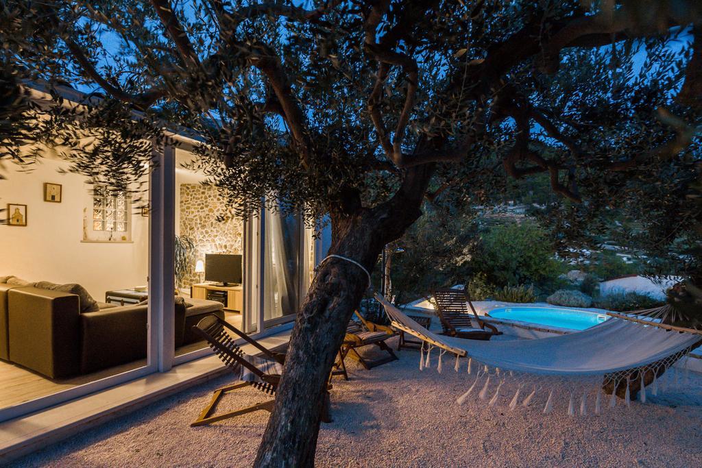 Holiday Home Zlatni San - Private Heated Pool Bol Rom bilde