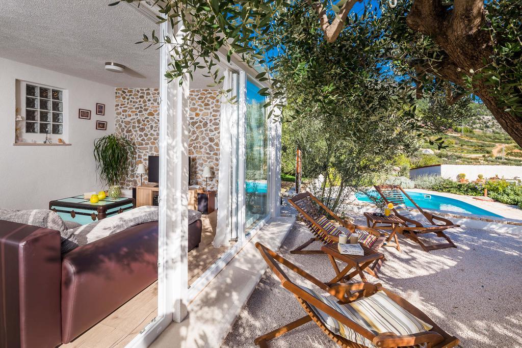 Holiday Home Zlatni San - Private Heated Pool Bol Rom bilde