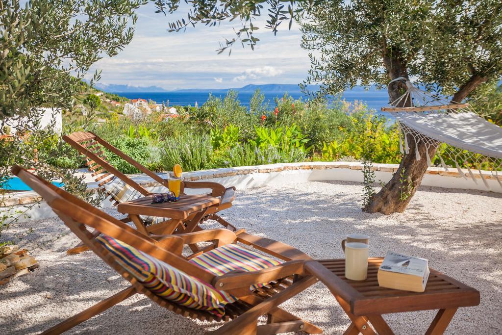 Holiday Home Zlatni San - Private Heated Pool Bol Rom bilde