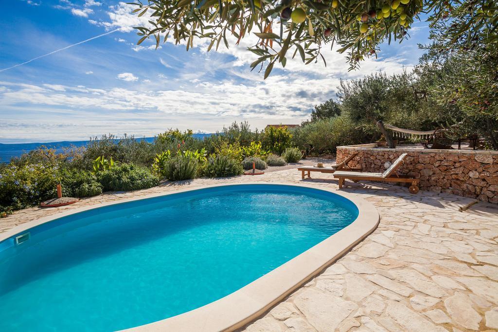 Holiday Home Zlatni San - Private Heated Pool Bol Rom bilde