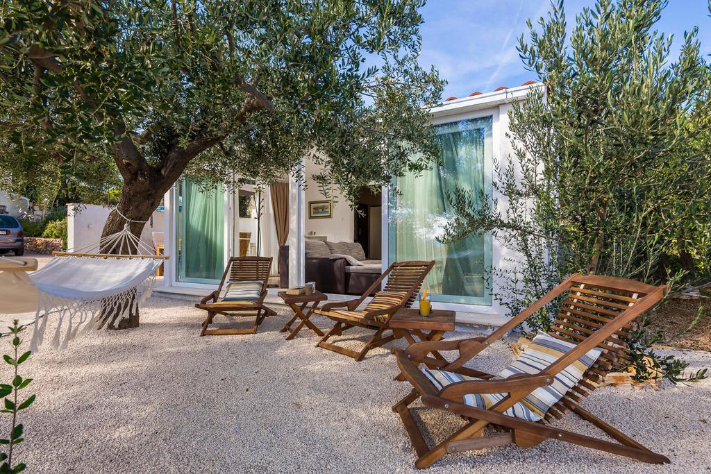 Holiday Home Zlatni San - Private Heated Pool Bol Rom bilde