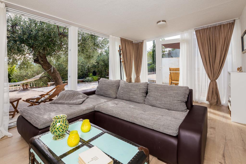 Holiday Home Zlatni San - Private Heated Pool Bol Rom bilde