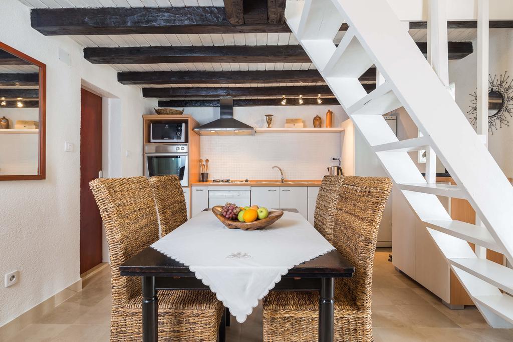 Holiday Home Zlatni San - Private Heated Pool Bol Rom bilde